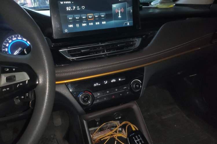 Used CHANGAN Eado DT 2019 1.6L Manual Enjoyment Model China VI Standard Audio And AC Panel