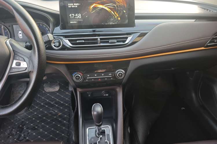 Used CHANGAN Eado DT 2019 1.6L Automatic Smart Enjoyment Model China VI Standard Audio And AC Panel