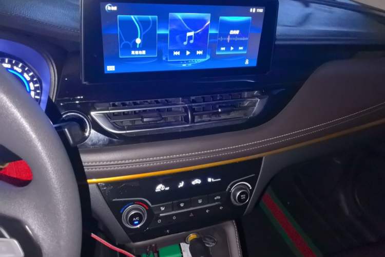 Used CHANGAN Eado DT 2019 1.6L Automatic Smart Enjoyment Model China VI Standard Audio And AC Panel