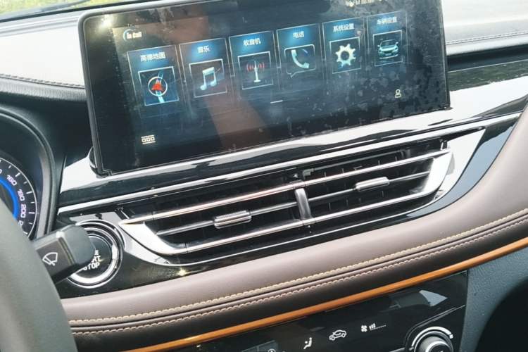 Used CHANGAN Eado DT 2019 1.6L Automatic Smart Enjoyment Model China VI Standard Audio And AC Panel