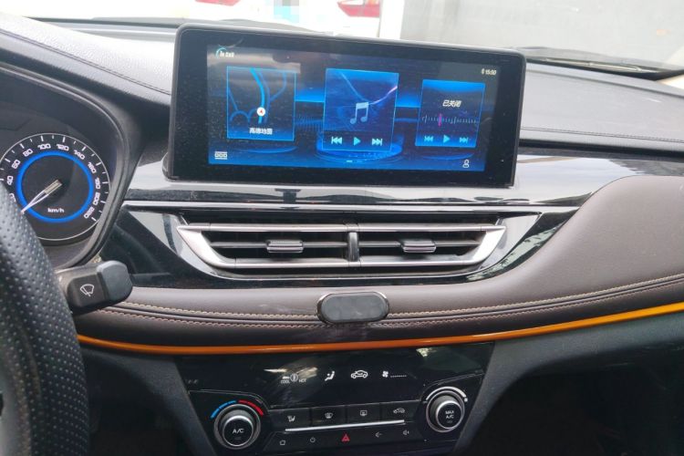 Used CHANGAN Eado DT 2019 1.6L Manual Enjoyment Model China VI Standard Audio And AC Panel