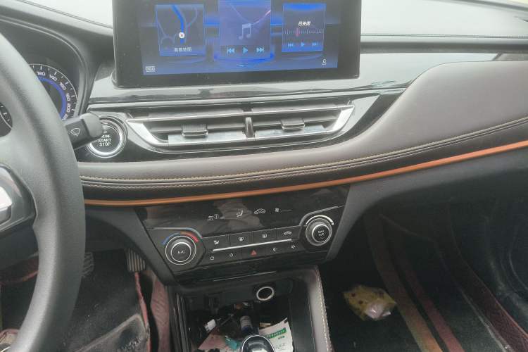 Used CHANGAN Eado DT 2019 1.6L Automatic Smart Enjoyment Model China VI Standard Audio And AC Panel