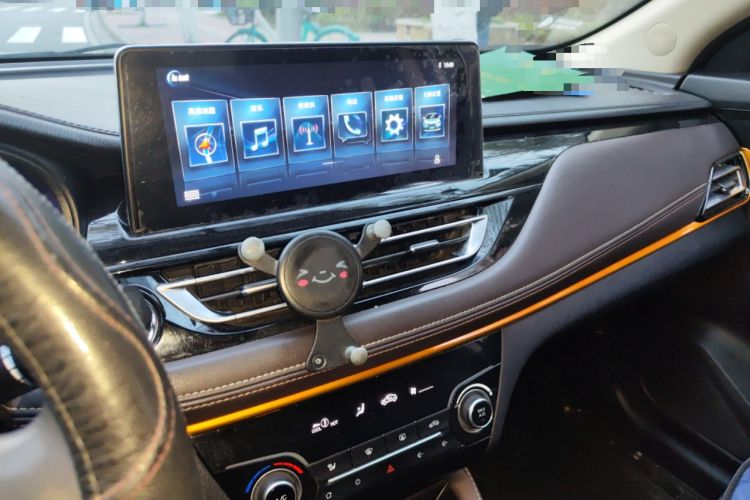 Used CHANGAN Eado DT 2019 1.6L Automatic Smart Enjoyment Model China VI Standard Audio And AC Panel