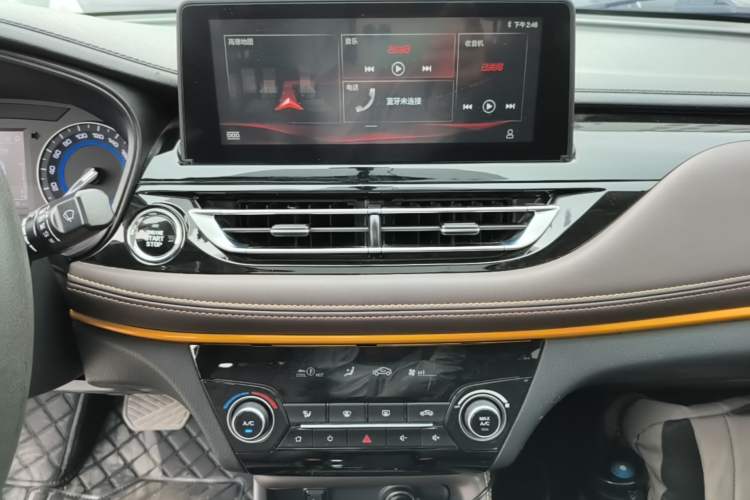 Used CHANGAN Eado DT 2019 1.6L Automatic Smart Enjoyment Model China VI Standard Audio And AC Panel