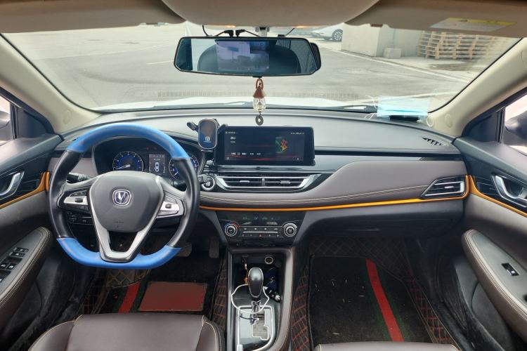 Used CHANGAN Eado DT 2019 1.6L Automatic Smart Enjoyment Model China VI Standard Center Console
