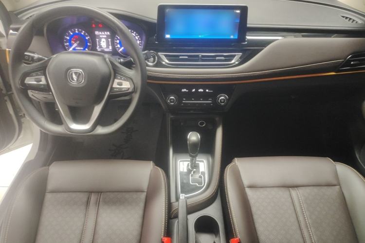 Used CHANGAN Eado DT 2019 1.6L Automatic Smart Enjoyment Model China VI Standard Center Console