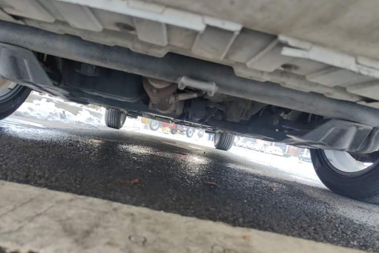 Used CHANGAN Eado DT 2019 1.6L Manual Enjoyment Model China VI Standard Chassis Front