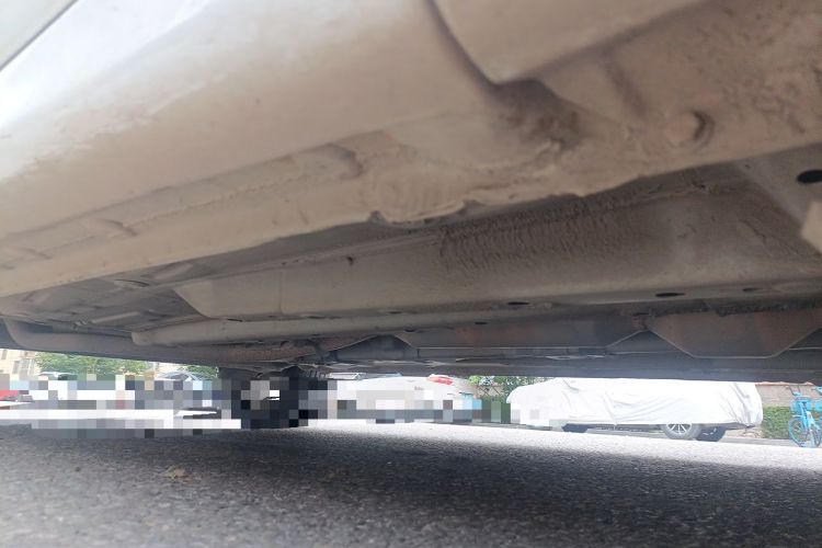 Used CHANGAN Eado DT 2019 1.6L Manual Enjoyment Model China VI Standard Chassis Front Right