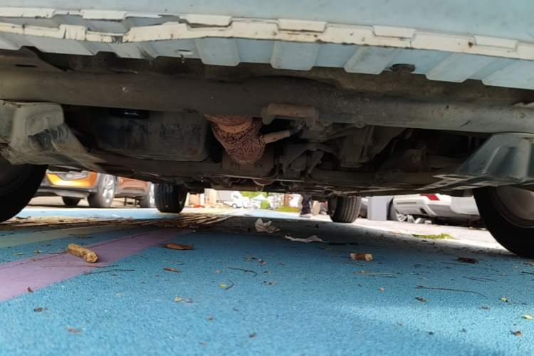 Used CHANGAN Eado DT 2019 1.6L Manual Comfort Model China VI Standard Chassis Front
