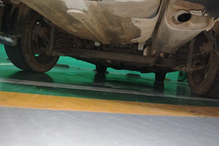 Used CHANGAN Eado DT 2019 1.6L Manual Comfort Model China VI Standard Chassis Rear