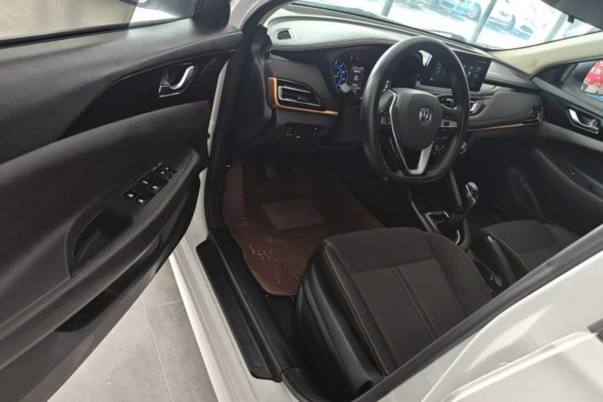 Used CHANGAN Eado DT 2019 1.6L Manual Comfort Model China VI Standard Driver Seat