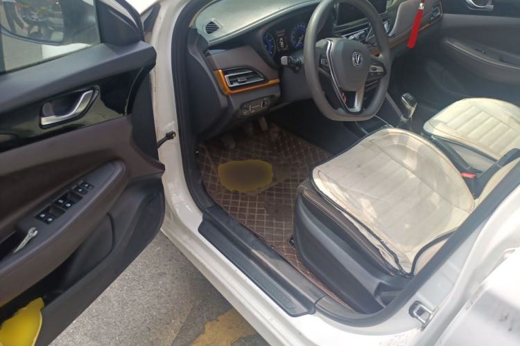 Used CHANGAN Eado DT 2019 1.6L Manual Comfort Model China VI Standard Driver Seat