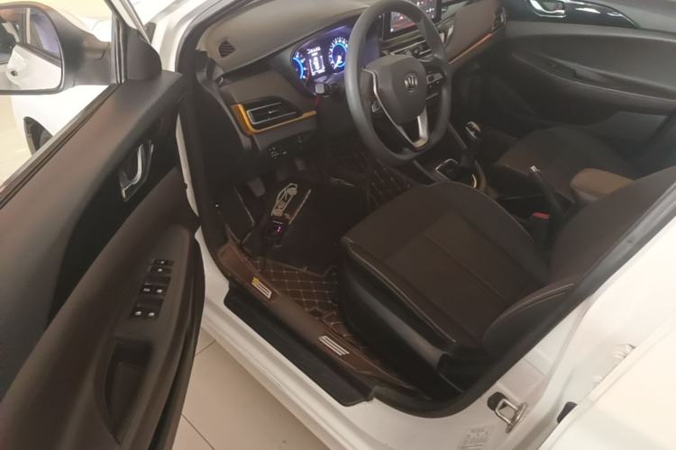 Used CHANGAN Eado DT 2019 1.6L Manual Comfort Model China VI Standard Driver Seat
