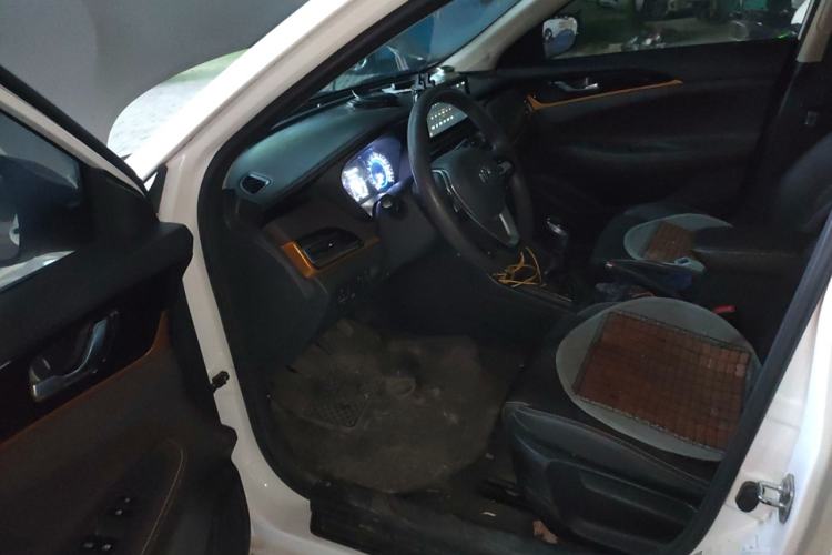 Used CHANGAN Eado DT 2019 1.6L Manual Enjoyment Model China VI Standard Driver Seat