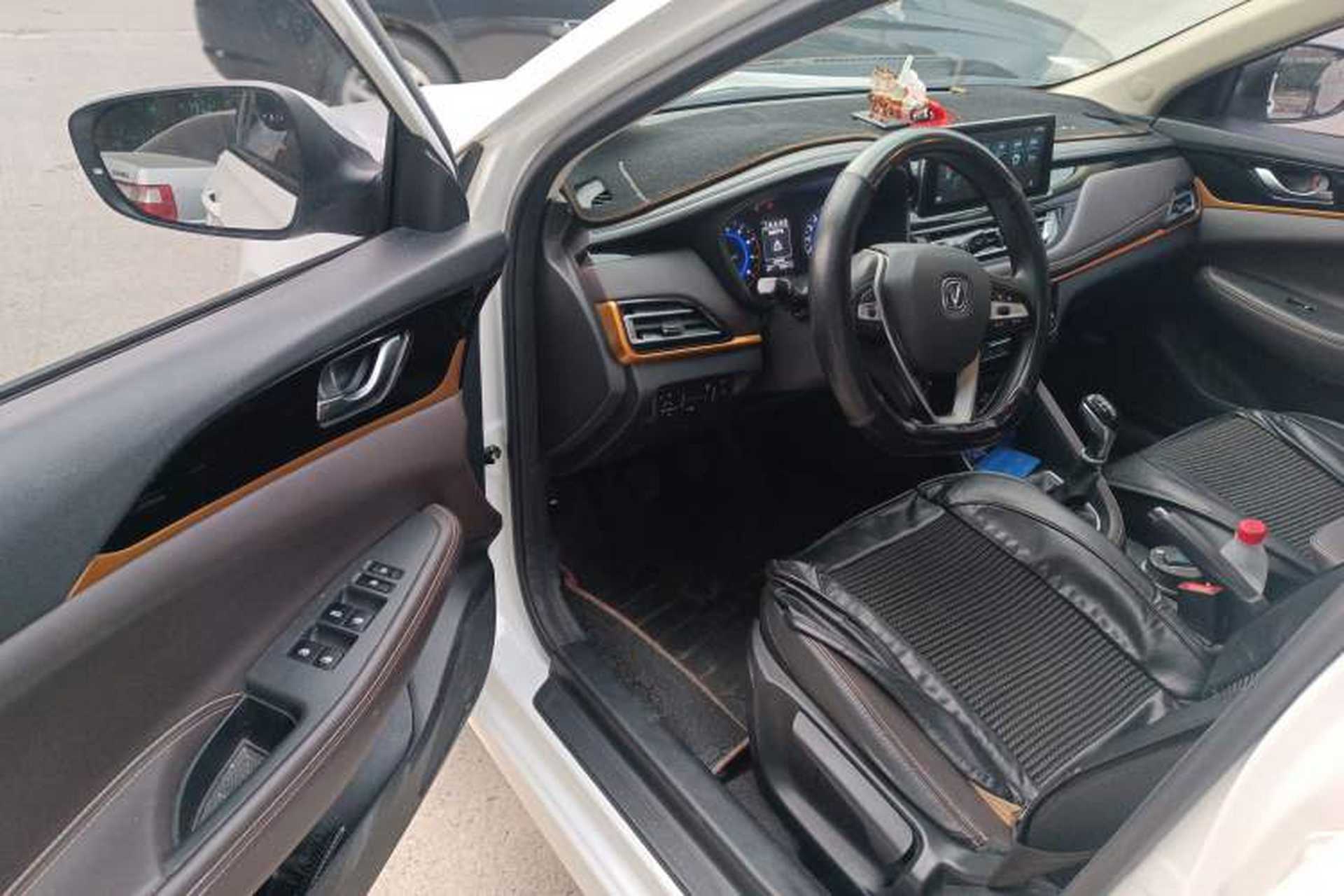 Used CHANGAN Eado DT 2019 1.6L Manual Enjoyment Model China VI Standard Driver Seat