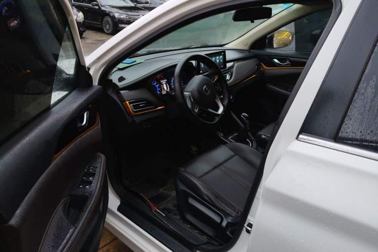 Used CHANGAN Eado DT 2019 1.6L Manual Enjoyment Model China VI Standard Driver Seat
