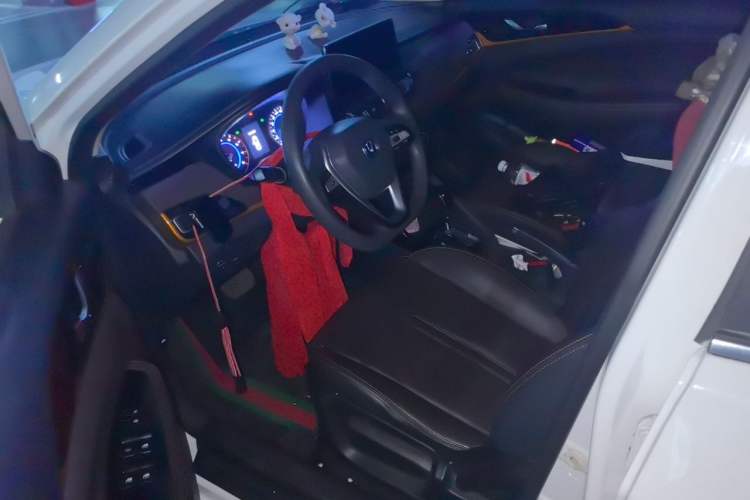 Used CHANGAN Eado DT 2019 1.6L Automatic Smart Enjoyment Model China VI Standard Driver Seat