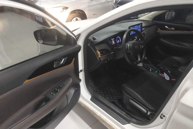 Used CHANGAN Eado DT 2019 1.6L Automatic Smart Enjoyment Model China VI Standard Driver Seat