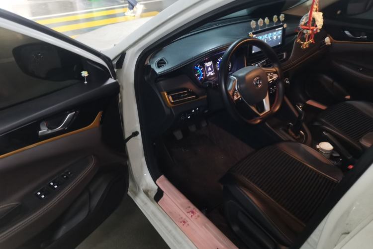 Used CHANGAN Eado DT 2019 1.6L Manual Enjoyment Model China VI Standard Driver Seat