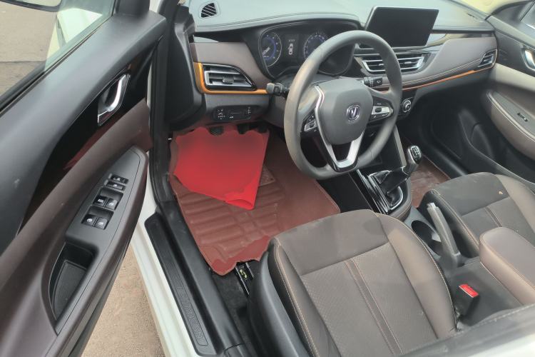 Used CHANGAN Eado DT 2019 1.6L Manual Comfort Model China VI Standard Driver Seat