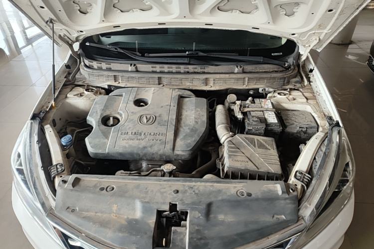 Used CHANGAN Eado DT 2019 1.6L Automatic Smart Enjoyment Model China VI Standard Engine Bay