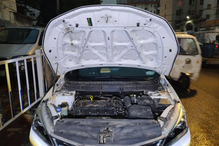 Used CHANGAN Eado DT 2019 1.6L Manual Comfort Model China VI Standard Engine Bay