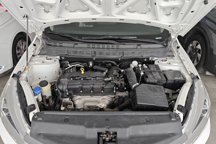 Used CHANGAN Eado DT 2019 1.6L Manual Comfort Model China VI Standard Engine Bay