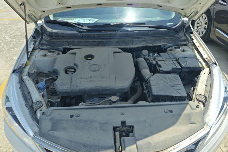 Used CHANGAN Eado DT 2019 1.6L Automatic Smart Enjoyment Model China VI Standard Engine Bay