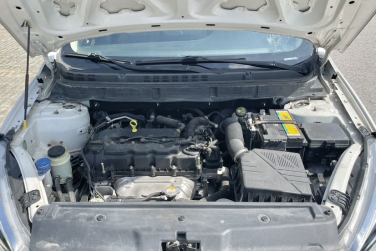 Used CHANGAN Eado DT 2019 1.6L Manual Comfort Model China VI Standard Engine Bay