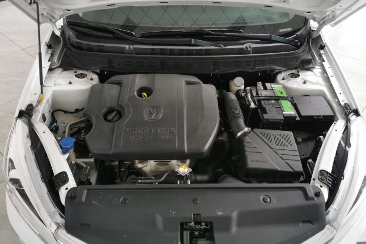 Used CHANGAN Eado DT 2019 1.6L Automatic Smart Enjoyment Model China VI Standard Engine Bay