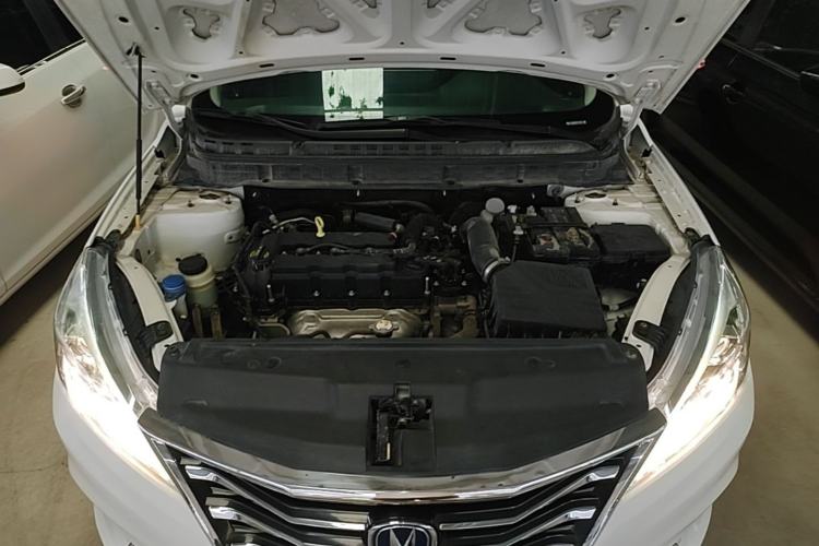 Used CHANGAN Eado DT 2019 1.6L Manual Comfort Model China VI Standard Engine Bay