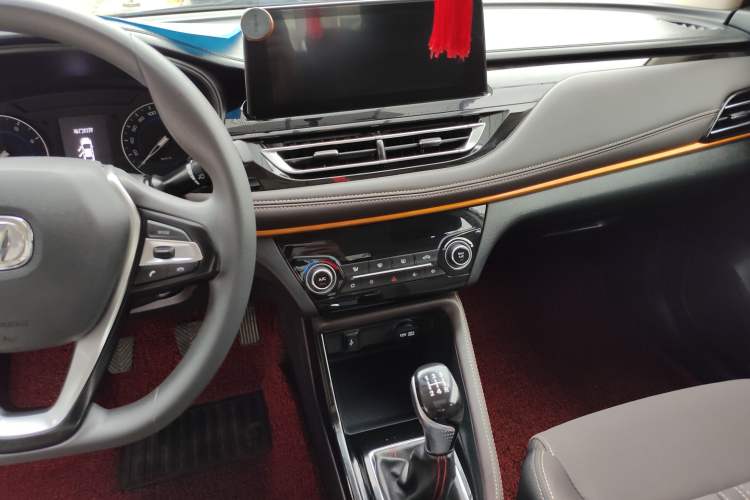 Used CHANGAN Eado DT 2019 1.6L Manual Comfort Model China VI Standard Engine Bay