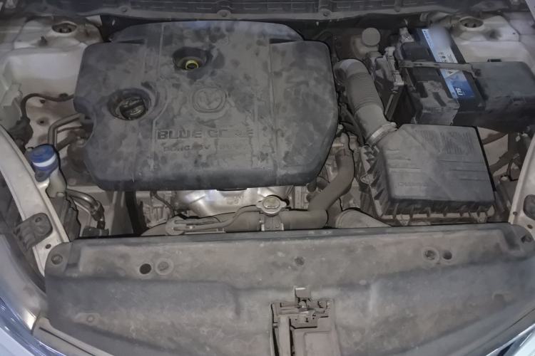 Used CHANGAN Eado DT 2019 1.6L Automatic Smart Enjoyment Model China VI Standard Engine Bay