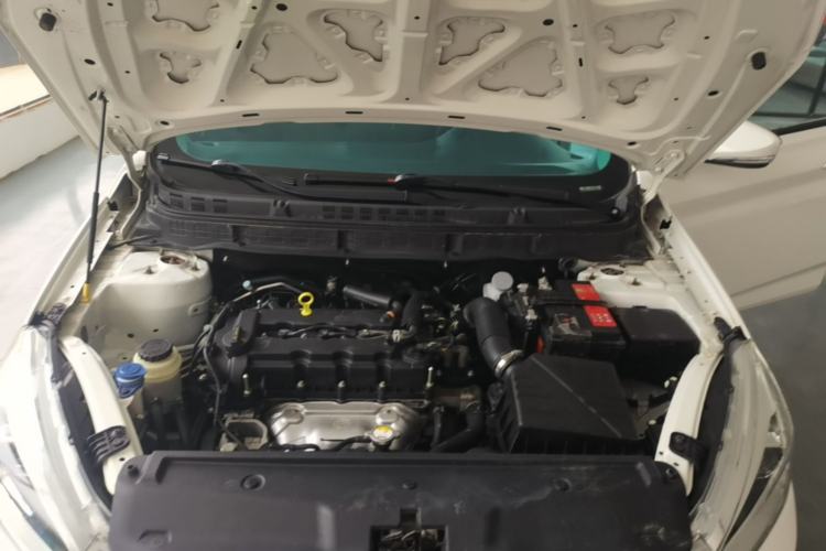 Used CHANGAN Eado DT 2019 1.6L Manual Comfort Model China VI Standard Engine Bay