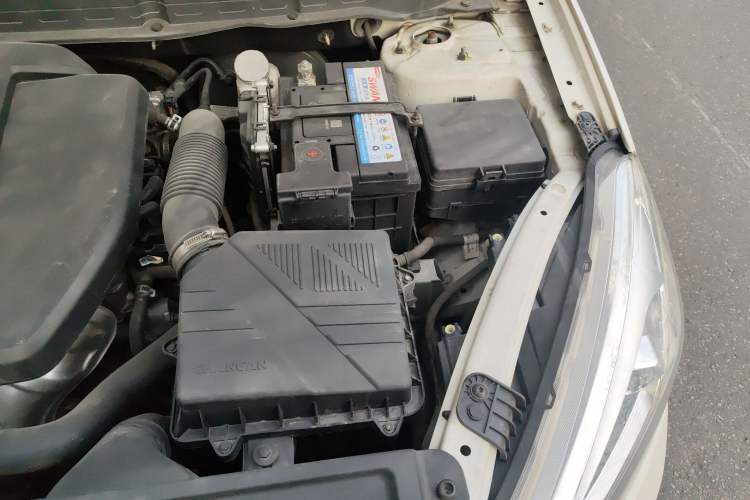 Used CHANGAN Eado DT 2019 1.6L Automatic Smart Enjoyment Model China VI Standard Engine Bay Left