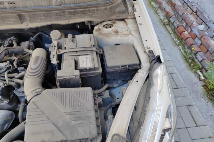 Used CHANGAN Eado DT 2019 1.6L Manual Comfort Model China VI Standard Engine Bay Left