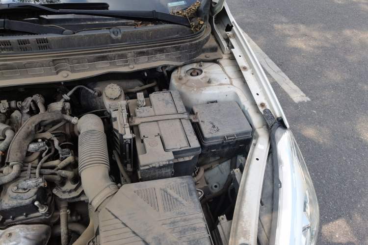 Used CHANGAN Eado DT 2019 1.6L Manual Comfort Model China VI Standard Engine Bay Left