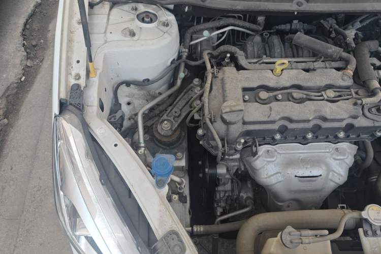 Used CHANGAN Eado DT 2019 1.6L Automatic Enjoyment Model China V Standard Engine Bay Right