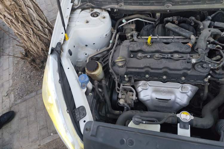 Used CHANGAN Eado DT 2019 1.6L Manual Comfort Model China VI Standard Engine Bay Right