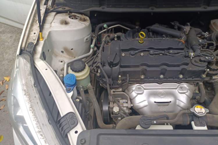 Used CHANGAN Eado DT 2019 1.6L Manual Comfort Model China VI Standard Engine Bay Right
