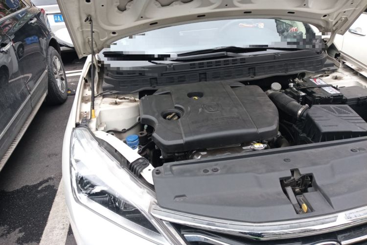 Used CHANGAN Eado DT 2019 1.6L Automatic Smart Enjoyment Model China VI Standard Engine Bay Right