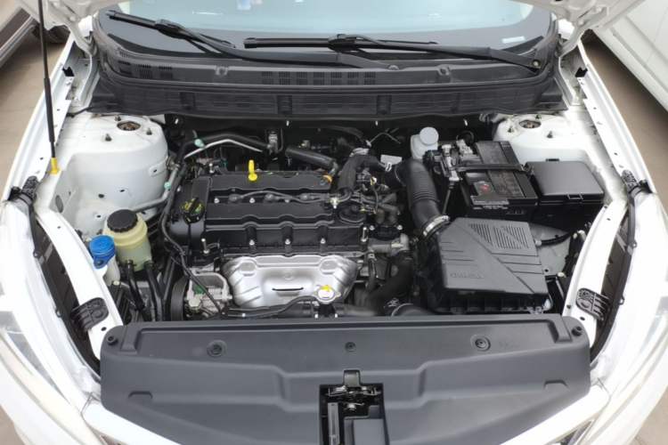 Used CHANGAN Eado DT 2019 1.6L Manual Comfort Model China VI Standard Engine Bay
