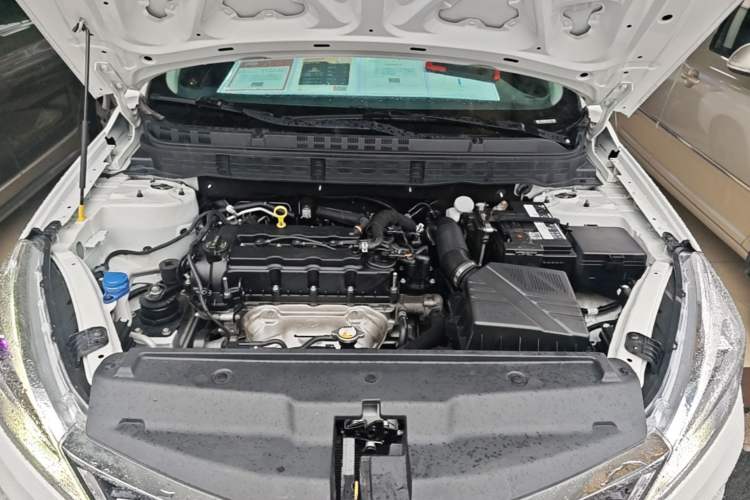 Used CHANGAN Eado DT 2019 1.6L Automatic Smart Enjoyment Model China VI Standard Engine Bay