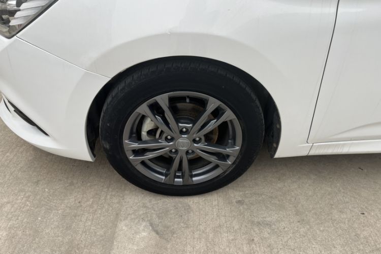 Used CHANGAN Eado DT 2019 1.6L Automatic Smart Enjoyment Model China VI Standard Exterior 2