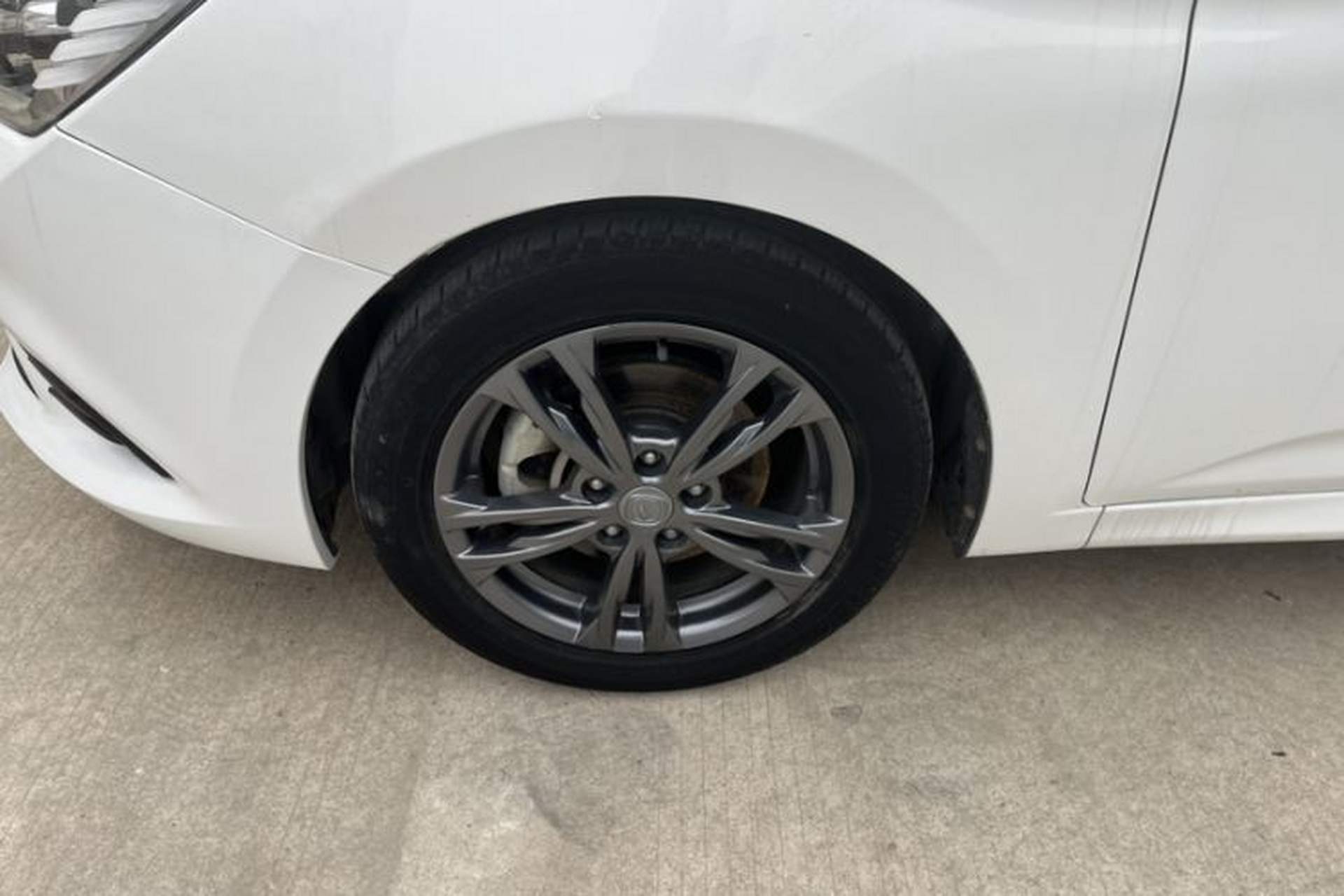 Used CHANGAN Eado DT 2019 1.6L Automatic Smart Enjoyment Model China VI Standard Exterior 2