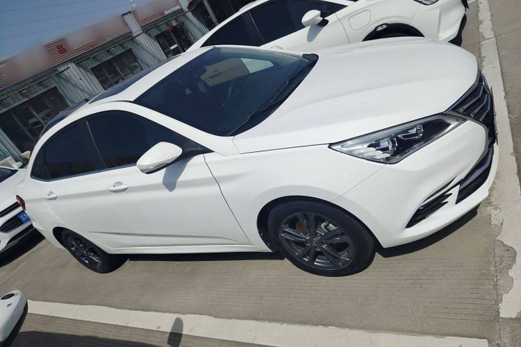 Used CHANGAN Eado DT 2019 1.6L Automatic Smart Enjoyment Model China VI Standard Exterior 2