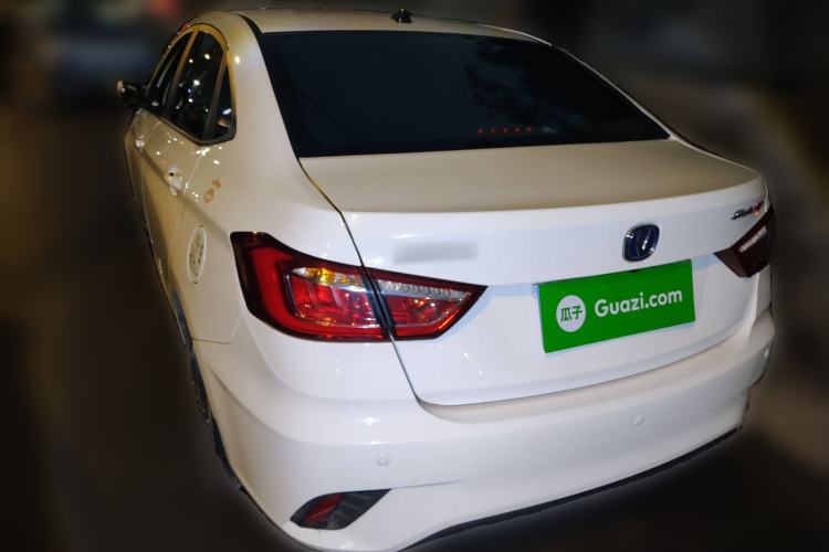 Used CHANGAN Eado DT 2019 1.6L Manual Comfort Model China VI Standard Exterior 3