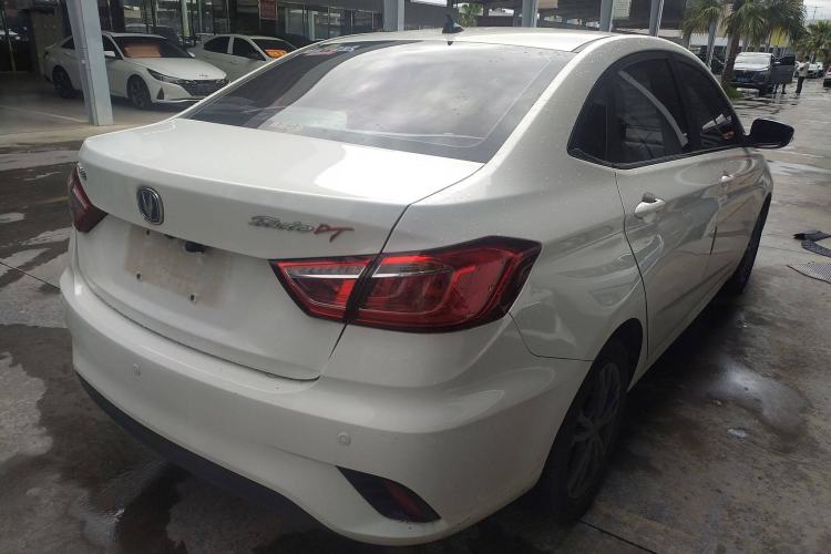 Used CHANGAN Eado DT 2019 1.6L Manual Enjoyment Model China VI Standard Exterior 3