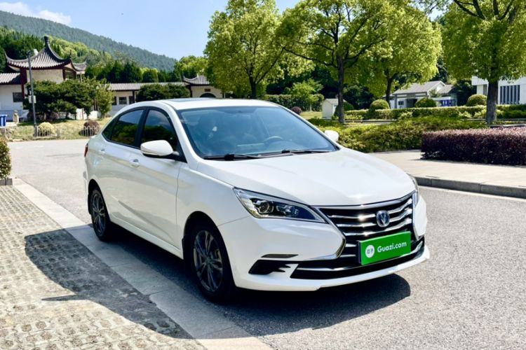 Used CHANGAN Eado DT 2019 1.6L Manual Comfort Model China VI Standard Exterior 3