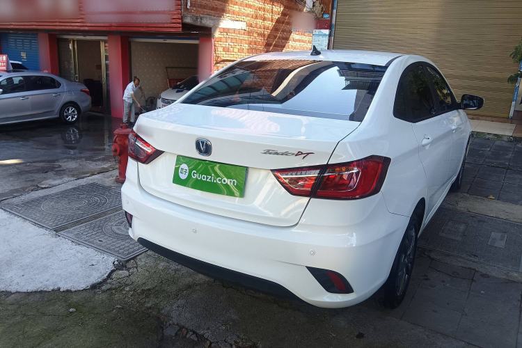 Used CHANGAN Eado DT 2019 1.6L Manual Comfort Model China VI Standard Exterior 3